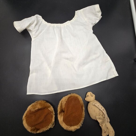 Vintage Pleasant Company Doll White Dress Teddy Bear Tender Heart Slippers CM98 - Picture 3 of 12